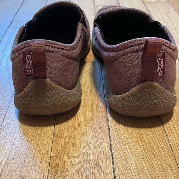 Keen Slip-On Shoes Burgundy, Women’s 9, fit closer to 8.5 - Picture 7 of 9